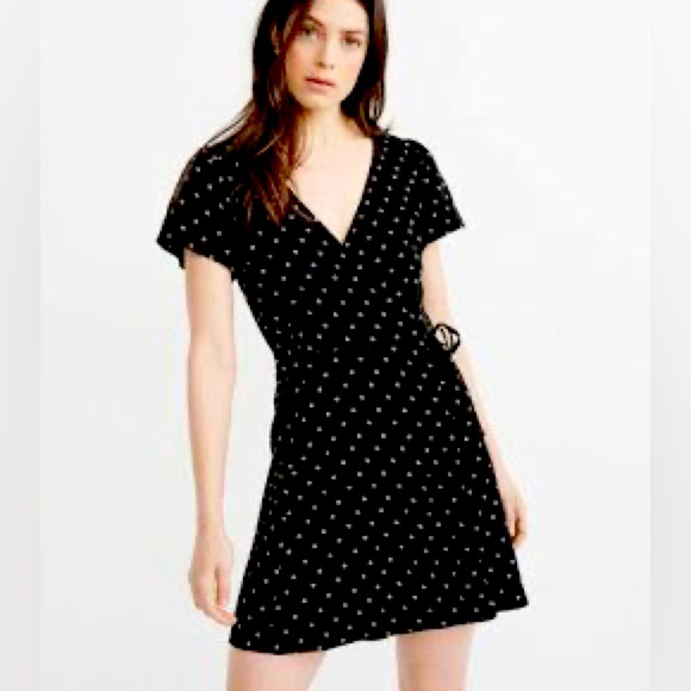 Abercrombie & Fitch Flirty Wrap Dress